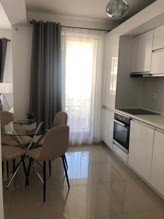 By The Sea Apartment Navodari Exterior photo