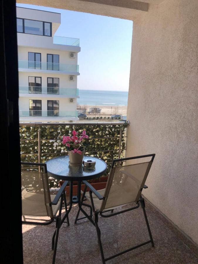 By The Sea Apartment Navodari Exterior photo